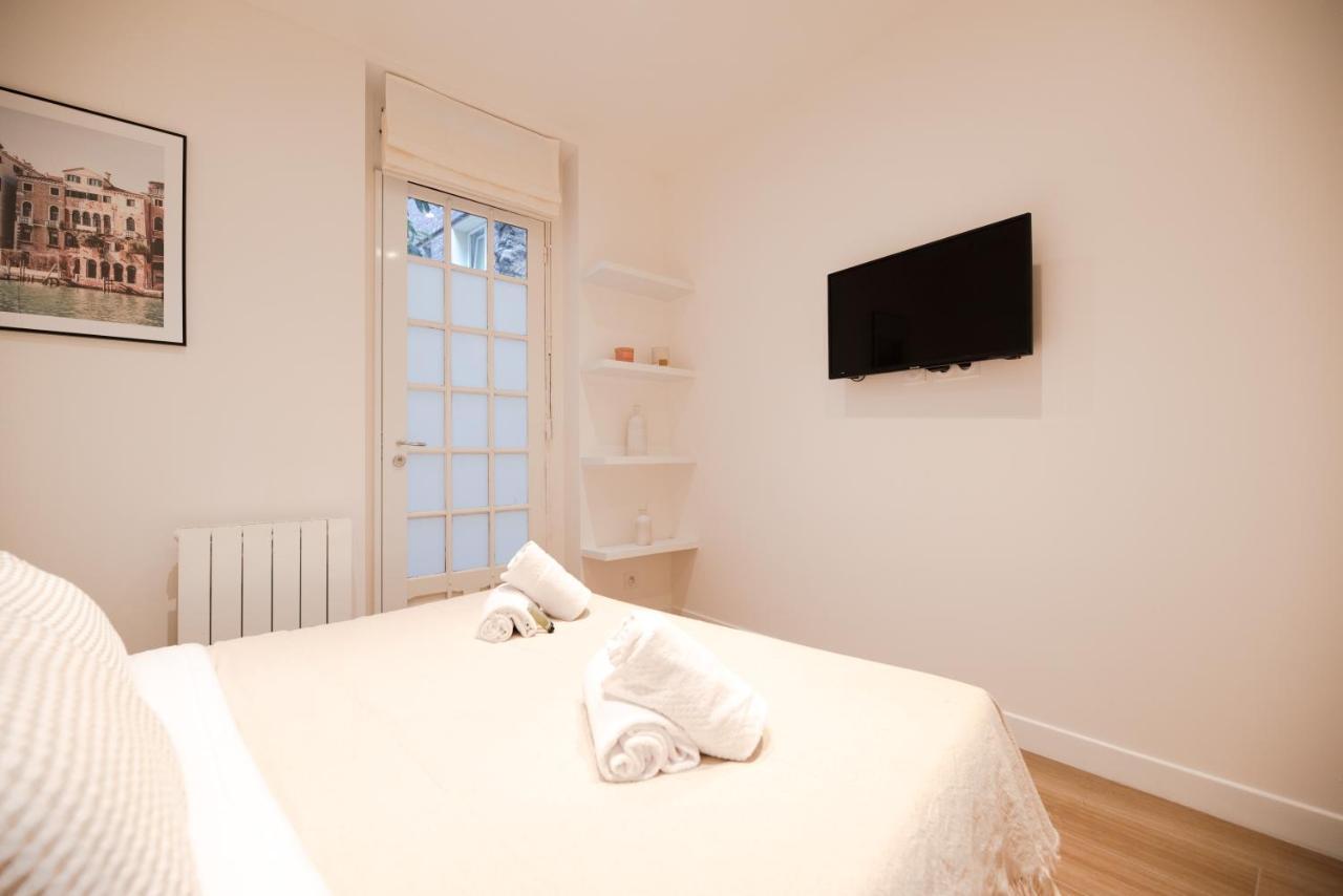 Beautiful Apartments In Le "Haut Marais" Париж Екстериор снимка