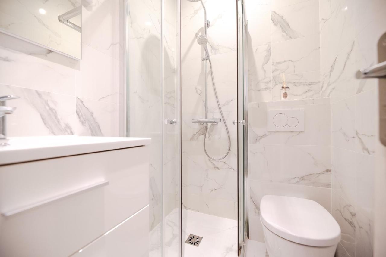 Beautiful Apartments In Le "Haut Marais" Париж Екстериор снимка